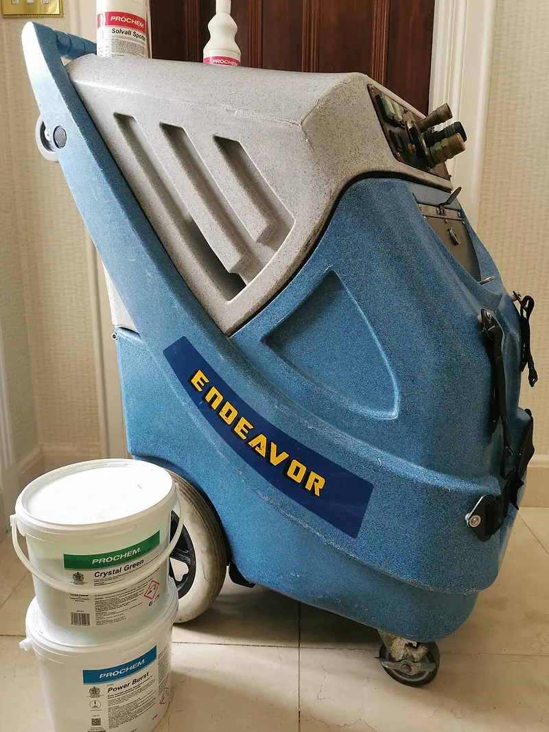 Endeavor hot-water extraction machine on site, with cleaning solution